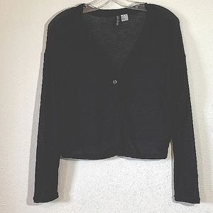 h&m cropped length sweater nwt